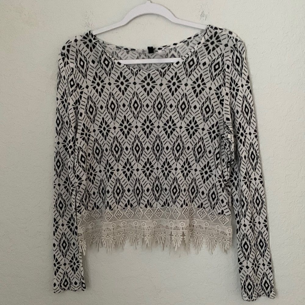 Divided Lace Bottom Top Size M